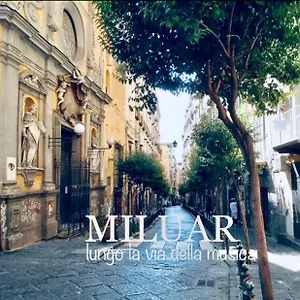 miluaur-centro-storico-lungo-la-via-della-musica.hotels-amalfi.com/