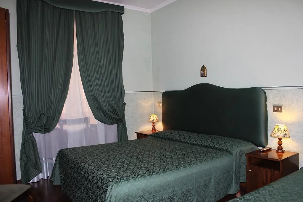 ***  Anne & Mary Bed & Breakfast Rome Italy